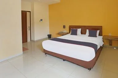 Indonesia, Deluxe, Double Bed، Collection O 92130 Hotel Fiducia Kaji 1/1