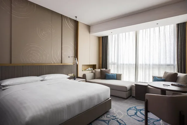 Deluxe, King Bed, Hill View، Suzhou Marriott Hotel Taihu Lake 2/4