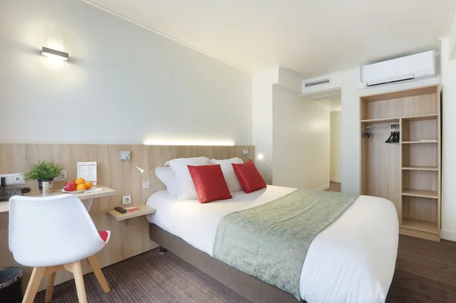 غرفة كومفورت بسرير مزدوج، Beaugrenelle Tour Eiffel Hotel 3/10