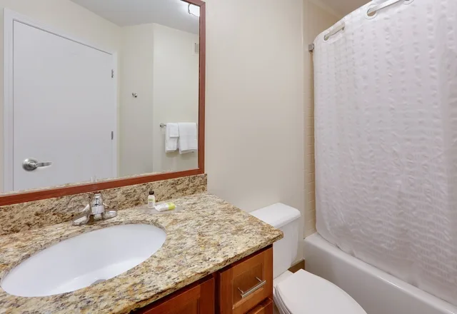 جناح بسرير مزدوج، Candlewood Suites Salina 6/6