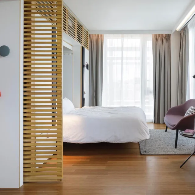 غرفة بسرير كينج، Zoku Paris 1/4