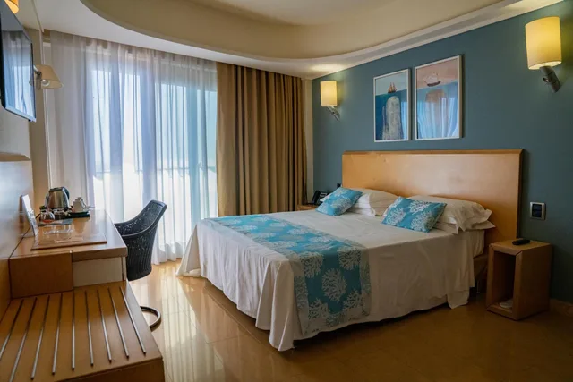 Room, Double Bed, Balcony, Panoramic Hotel Taormina 2/5
