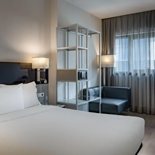 Plus, Standard, King Bed، AC Hotel Atocha by Marriott 5/15