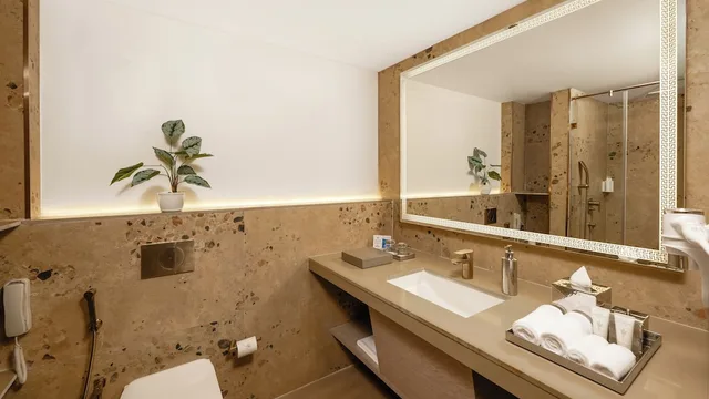 غرفة قياسية بسرير كينج بشرفة، Gateway Palolem Goa 3/6