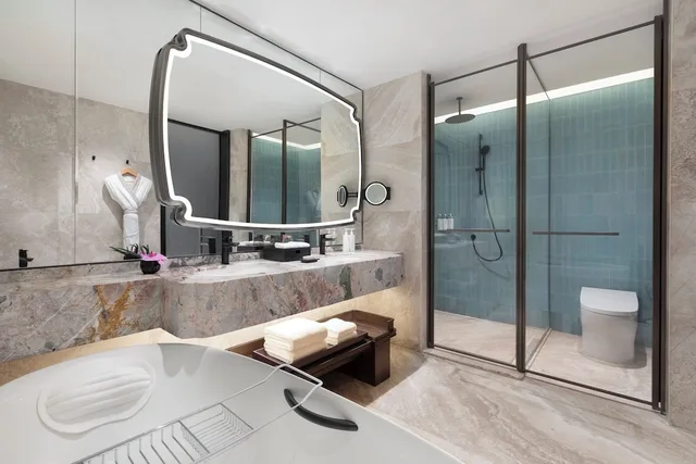 غرفة قياسية بسرير كينج مع دخول الصالة، Hualuxe Xianyang By Ihg 5/5
