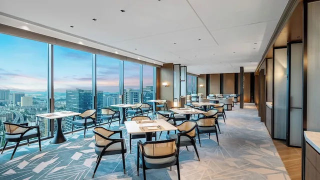 Hualuxe Guiyang Financial City, Guiyang 36/50