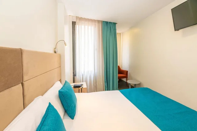 غرفة اقتصادية بسرير مزدوج، Hotel V Plus Taksim 2/5