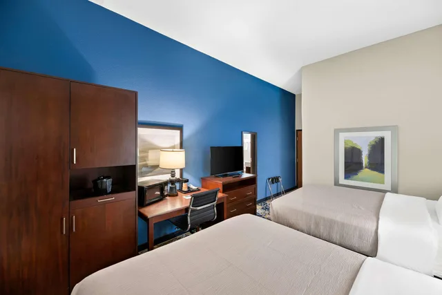 غرفة بسريرين كوين، Quality Inn & Suites Big Spring 2/6