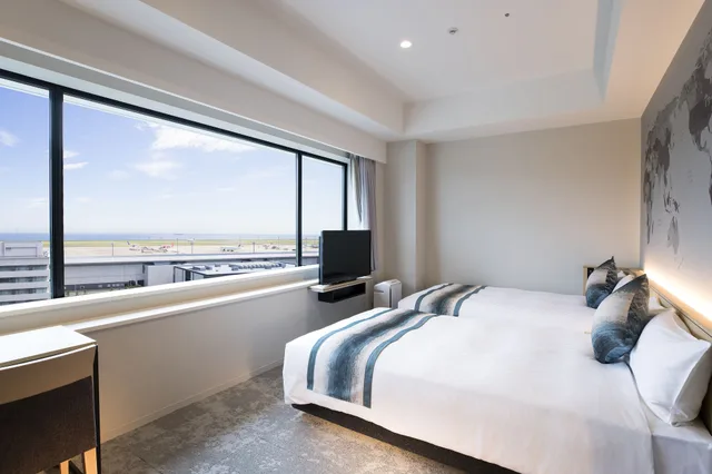 Pacific, Type B, Superior, Twin Beds, Side View، Centrair Hotel 2/3