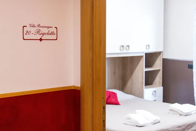 غرفة قياسية بسريرين منفصلين بشرفة، Villa Boninsegna 3/7