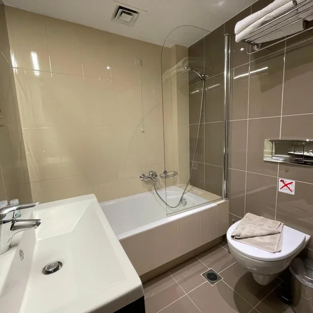 غرفة ثلاثية، Fortezza Hotel 6/7