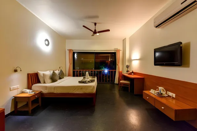غرفة قياسية بسرير كوين، Regenta Resort Soma Vine Village 1/3