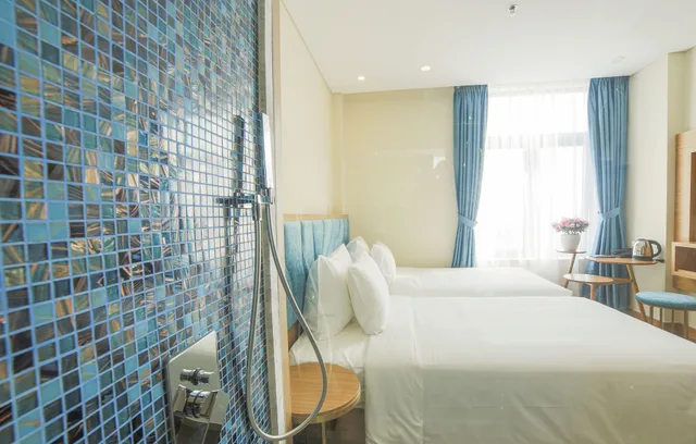Superior, Twin Beds, San Marino Boutique Danang 8/8