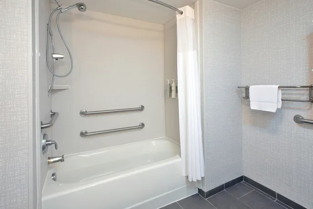 غرفة بسريرين كوين لذوي الإعاقة، Hampton Inn And Suites St Cloud 5/5