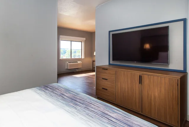جناح فاخر بسريرين كينج، Americinn By Wyndham Rapid City 5/7