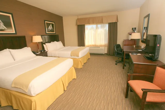 غرفة قياسية بسريرين كوين، HOLIDAY INN EXPRESS SAN DIEGO SOUTH - CHULA VISTA 7/10