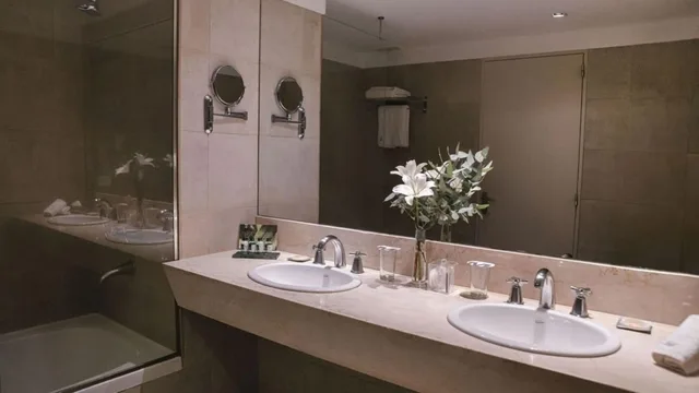 غرفة سوبيريور بسرير كينج، Hotel Madero, WorldHotels Elite 1/1