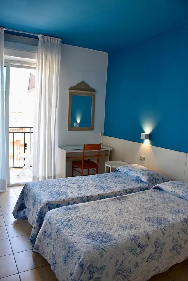 غرفة بسرير مزدوج بشرفة، HOTEL PORTOFINO 4/10