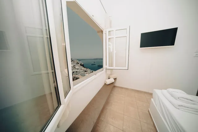 غرفة قياسية بسرير مزدوج بإطلالة على المدينة، Villa Ilias 4/10