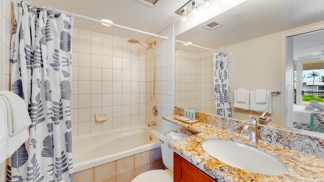 شقة سكنية بسرير كوين بغرفة نوم واحدة بإطلالة جزئية على البحر مع أريكة، Castle Maui Banyan 6/6