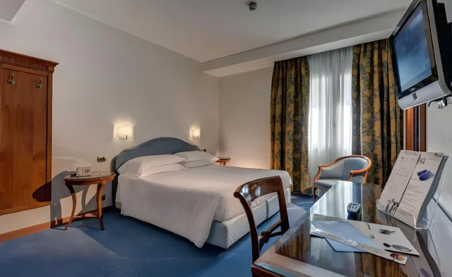 غرفة بسرير مزدوج أو سريرين منفصلين، Hotel Plaza 1/1