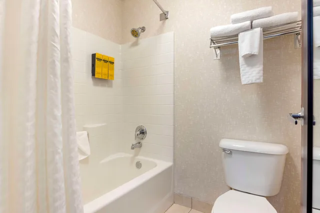 جناح بغرفتي نوم، Best Western Plus Northwind Inn Suites 6/6