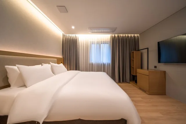 غرفة بسرير كينج تُحدَّد حسب التوفر، Comfort inn Yeouido 1/3