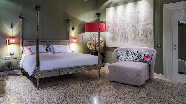 جناح ديلوكس بسرير كينج وسرير فردي بإطلالة على القناة، Hotel Heureka 2/4