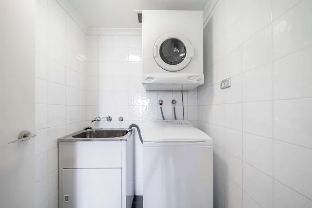 شقة بسريرين منفصلين بإطلالة على المدينة بغرفة نوم واحدة، Oaks Sydney Castlereagh Suites 9/10