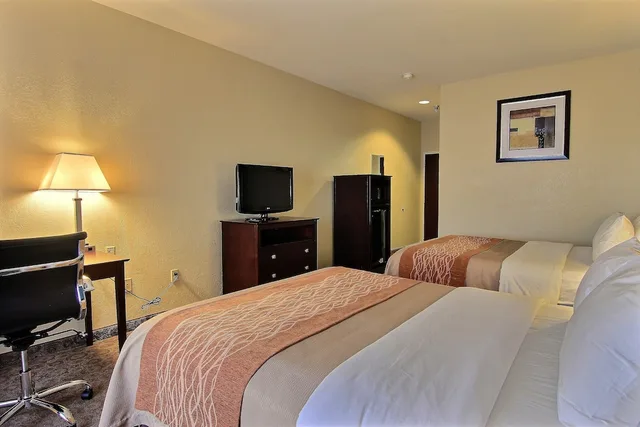 Upgrade, Efficiency, 2 Queen Beds، Quality Inn Ingleside - Corpus Christi 5/6