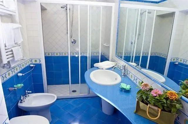 غرفة كلاسيكية بسرير مزدوج بشرفة، Ambasciatori Hotel 3/3