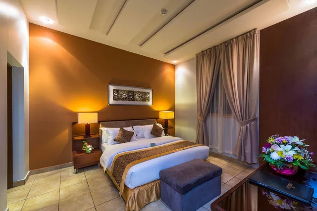 2 Bedroom Suite + 2 Bathroom، بودل فخرية(Boudl Al Fakhria) 1/1