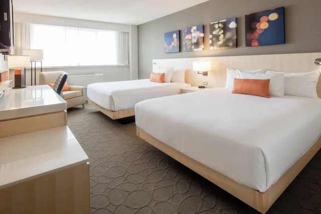 جناح جونيور بسريرين كوين، Delta Hotels By Marriott Beausejour 1/3