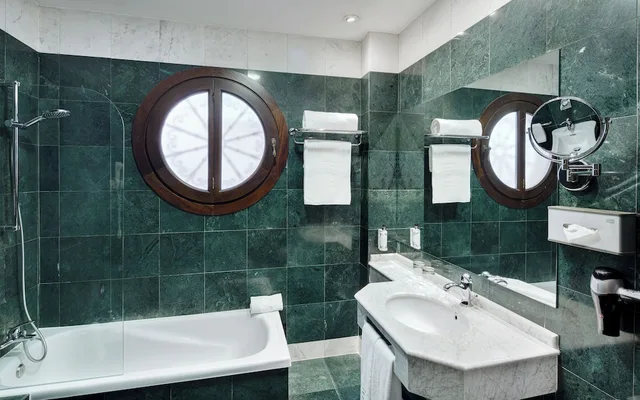 غرفة كلاسيكية بسرير مزدوج، Hotel Sercotel Palacio de Los Gamboa 4/4