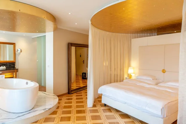 جناح رومانسي بإطلالة على النهر بشرفة، Hotel des Balances 1/4