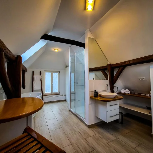 غرفة قياسية بسرير مزدوج، Hotel Zum Lowen 9/10