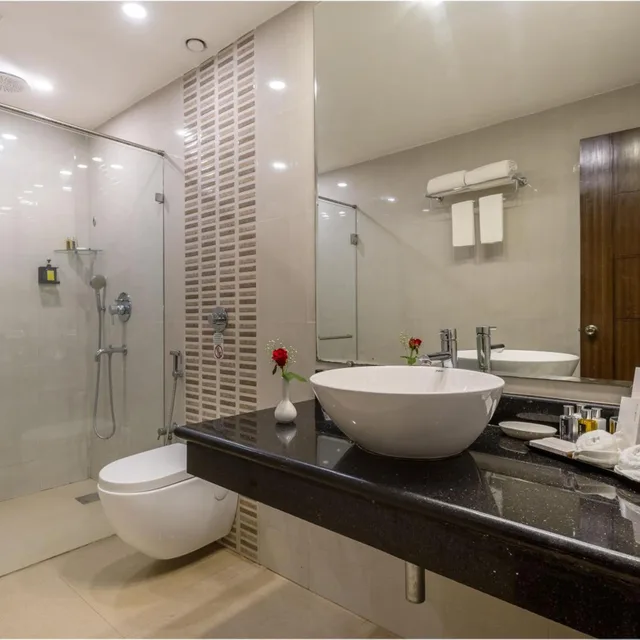 Deluxe, King Bed, Hill View، BOGMALLO BEACH RESORT 3/3