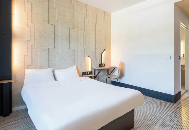 غرفة بسرير مزدوج لذوي الإعاقة، B&B Hotel Lyon Ouest Tassin 3/5
