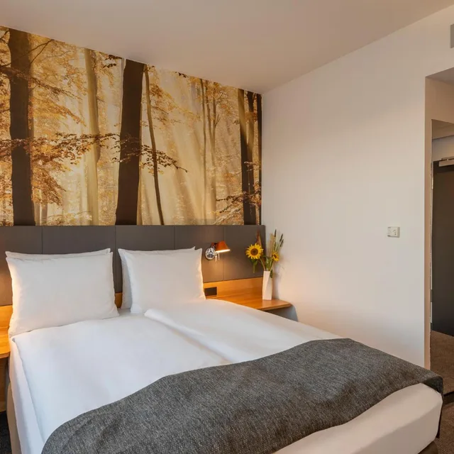 غرفة قياسية بسرير فردي بإطلالة على الفناء، Holiday Inn Munich Leuchtenbergring, an IHG Hotel 1/9