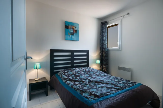 3 Bedrooms, Villa, 2 Double and Twin Beds, Sofa, Hot Tub، Le Domaine Du Golf 3/4