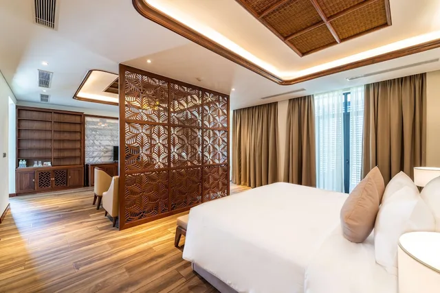 Presidential, 5 Bedrooms, Villa, 4 Beds, 3 King Beds, Beach Front, Living Area، Best Western Premier Sonasea Phu Quoc 3/8
