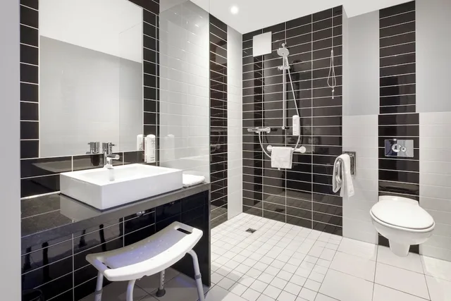 غرفة قياسية بسريرين منفصلين، Holiday Inn Express Friedrichshafen 5/9