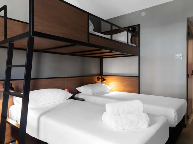 غرفة قياسية بثلاثة أسرّة، Ibis Buenos Aires Congreso 4/6