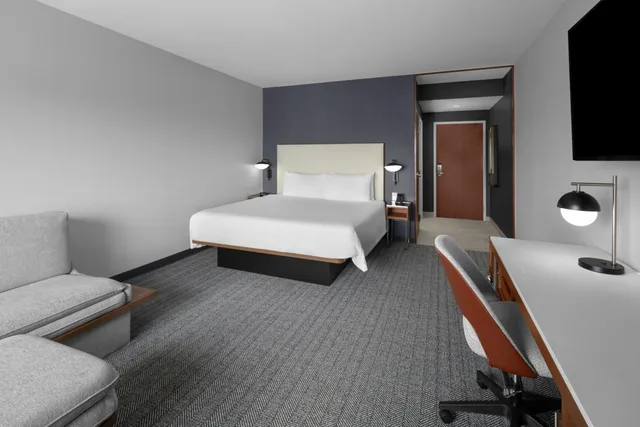 غرفة كبيرة بسرير كينج، Courtyard By Marriott Tampa Oldsmar 2/6
