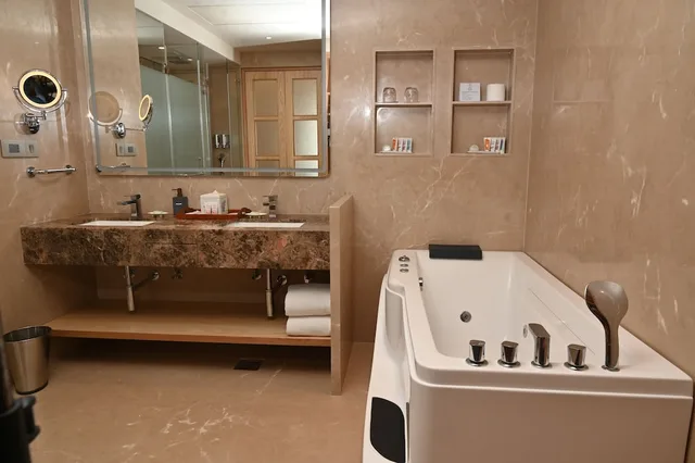جناح بسرير كينج، Welcomhotel Rama International 6/6