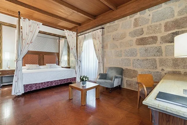 جناح جونيور بسرير مزدوج بحوض استحمام، Eurostars Monumento Monasterio De San Clodio Hotel & Spa 3/4