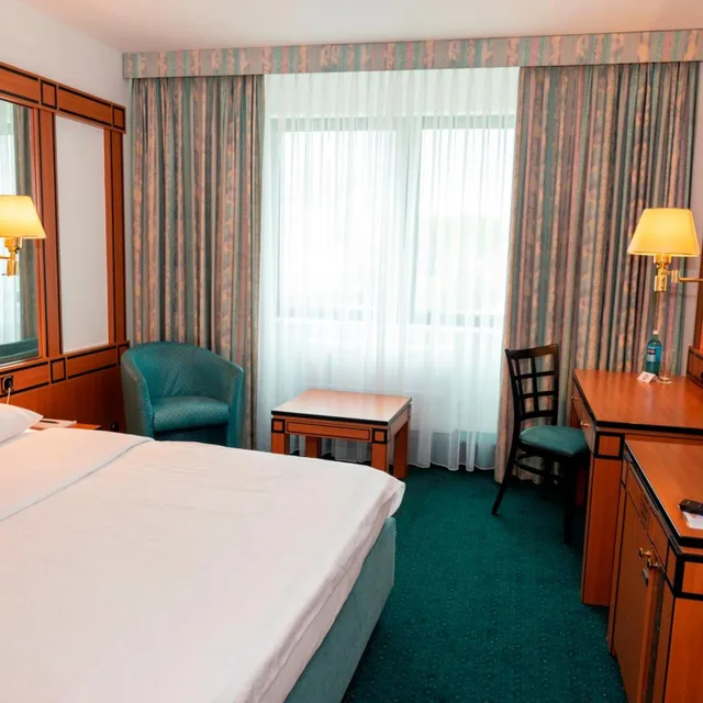 غرفة بزنس بسرير كينج، Amadeus Frankfurt 4/10