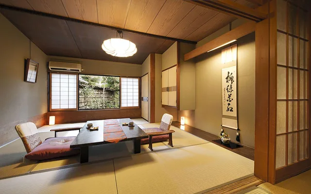 غرفة قياسية بسريرين منفصلين بحمام مشترك، Amami Onsen Nanten-En 1/1
