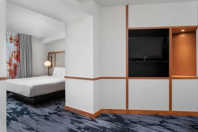 جناح تنفيذي بسرير كينج مع أريكة، Fairfield Inn Suites Chattanooga South East Ridge 4/5