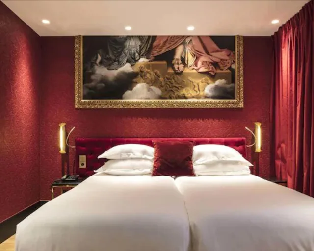 غرفة كلاسيكية بسريرين منفصلين، Hotel Eiffel Petit Louvre 3/5